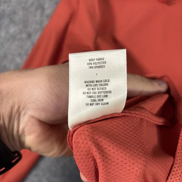 Tracksmith New York Long Sleeve Shirt Men Small Mesh 2024 Marathon NYC Orange - Picture 11 of 12